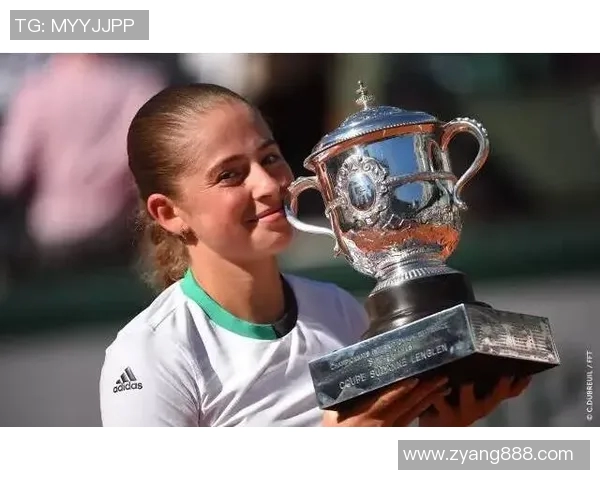 南京网球队边路渗透战术解析与深度剖析网球竞技的魅力与技巧 南京网球队边路渗透战术解析与深度剖析网球竞技的魅力与技巧