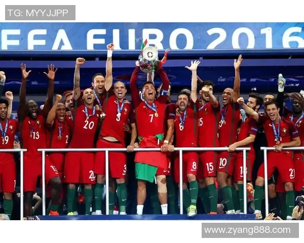 维拉足球明星阵容揭秘球队历史上最闪耀的球员们回顾 维拉足球明星阵容揭秘球队历史上最闪耀的球员们回顾