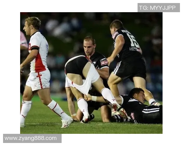 足球明星搞笑瞬间大曝光那些年他们的尴尬糗事视频合集