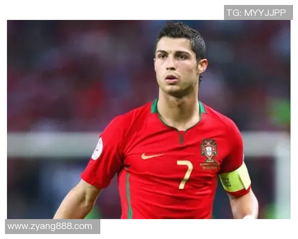 足球明星高个子小辫造型引领时尚潮流展现独特个性魅力