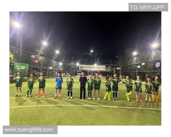 聚焦足球：成都足球队的耐力话题